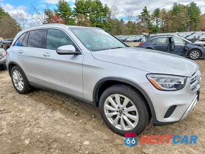 Czwarte zdjęcie samochodu z boku: 2020 MERCEDES-BENZ GLC 300 4MATIC VIN:WDC0G8EB0LF673970 - miniatura