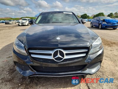 Piąte zdjęcie samochodu w środku: 2015 MERCEDES-BENZ C 300 VIN:55SWF4JB7FU068112 - miniatura