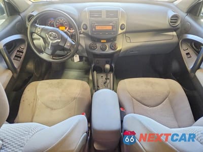 Zdjęcie 8 z 13 samochodu: 2012 TOYOTA RAV4 BASE VIN:2T3BF4DV9CW178591 - miniatura
