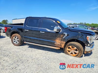 Czwarte zdjęcie samochodu z boku: 2021 FORD F150 SUPERCREW VIN:1FTFW1ED5MFC58477 - miniatura