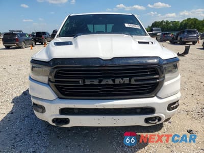 Piąte zdjęcie samochodu w środku: 2021 RAM 1500 LARAMIE VIN:1C6RREJT8MN503553 - miniatura