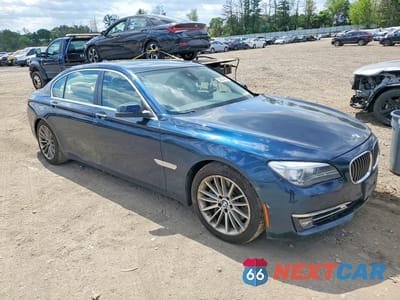 Czwarte zdjęcie samochodu z boku: 2013 BMW 750 LXI VIN:WBAYF8C52DD141283 - miniatura