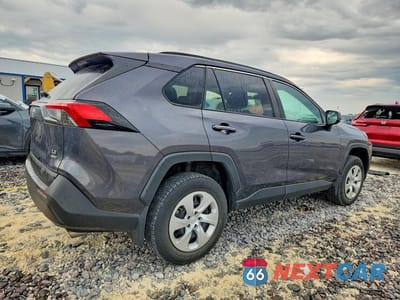 Trzecie zdjęcie samochodu z tyłu: 2020 TOYOTA RAV4 LE VIN:2T3F1RFV8LW127397 - miniatura