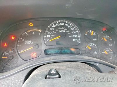 Zdjęcie 9 z 12 samochodu: 2005 CHEVROLET SILVERADO K2500 HEAVY DUTY VIN:1GCHK29225E116128 - miniatura