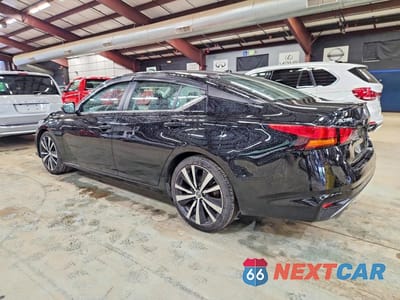 Drugie zdjęcie samochodu z przodu: 2019 NISSAN ALTIMA SR VIN:1N4BL4CV7KC148412 - miniatura