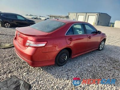 Trzecie zdjęcie samochodu z tyłu: 2010 TOYOTA CAMRY SE VIN:4T1BF3EKXAU023939 - miniatura