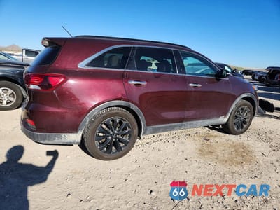 Trzecie zdjęcie samochodu z tyłu: 2020 KIA SORENTO S V6 VIN:5XYPGDA53LG697559 - miniatura