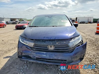 Piąte zdjęcie samochodu w środku: 2021 HONDA ODYSSEY LX VIN:5FNRL6H22MB003545 - miniatura
