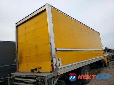 Trzecie zdjęcie samochodu z tyłu: 2018 INTERNATIONAL 4300 BOX TRUCK VIN:1HTMMMML1JH420373 - miniatura