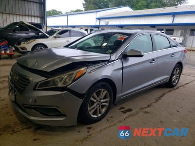 2017 HYUNDAI SONATA SE 5NPE24AF8HH576654 - główne zdjęcie licytacji z USA - miniatura