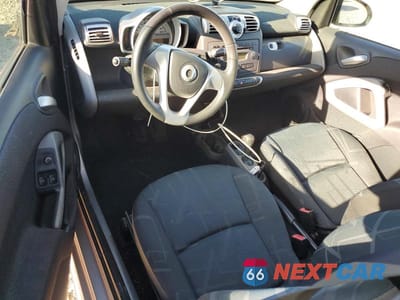 Zdjęcie 8 z 12 samochodu: 2009 SMART FORTWO PURE VIN:WMEEJ31X09K331860 - miniatura