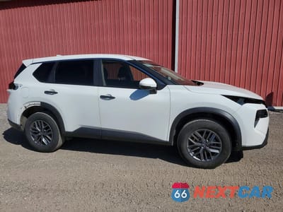 Czwarte zdjęcie samochodu z boku: 2025 NISSAN ROGUE S VIN:JN8BT3AB0SW426079 - miniatura
