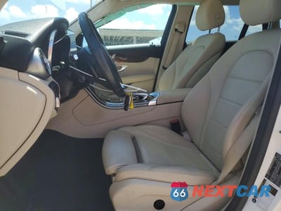 Zdjęcie 7 z 13 samochodu: 2018 MERCEDES-BENZ GLC 300 VIN:WDC0G4JB9JV076219 - miniatura