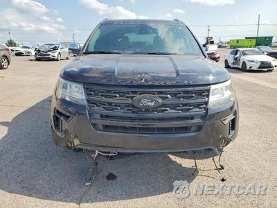 Piąte zdjęcie samochodu w środku: 2019 FORD EXPLORER XLT VIN:1FM5K7D83KGA21925 - miniatura