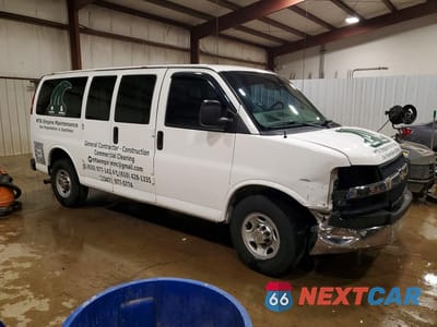 Czwarte zdjęcie samochodu z boku: 2013 CHEVROLET EXPRESS G2500 LS VIN:1GAWGPFG0D1187865 - miniatura