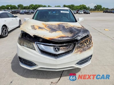 Piąte zdjęcie samochodu w środku: 2017 ACURA RDX TECHNOLOGY VIN:5J8TB3H53HL006766 - miniatura
