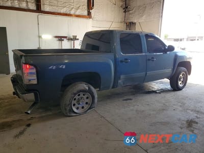 Trzecie zdjęcie samochodu z tyłu: 2008 CHEVROLET SILVERADO K1500 VIN:2GCEK13C281155418 - miniatura