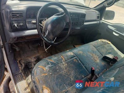 Zdjęcie 8 z 12 samochodu: 2000 FORD F350 SRW SUPER DUTY VIN:1FTSX30L9YED94502 - miniatura