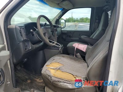 Zdjęcie 7 z 12 samochodu: 2007 GMC SAVANA G2500 VIN:1GTGG25V271148990 - miniatura
