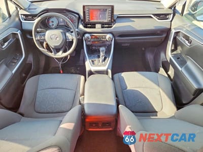 Zdjęcie 8 z 13 samochodu: 2022 TOYOTA RAV4 XLE VIN:2T3W1RFV4NW194467 - miniatura
