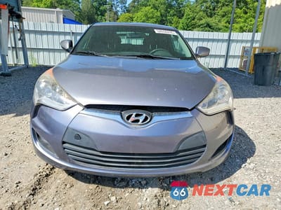 Piąte zdjęcie samochodu w środku: 2016 HYUNDAI VELOSTER BASE VIN:KMHTC6AD2GU297828 - miniatura