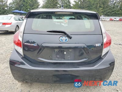 Zdjęcie 6 z 12 samochodu: 2016 TOYOTA PRIUS C TWO VIN:JTDKDTB31G1124949 - miniatura