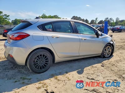 Trzecie zdjęcie samochodu z tyłu: 2019 CHEVROLET CRUZE LS VIN:3G1BC6SM6KS605258 - miniatura