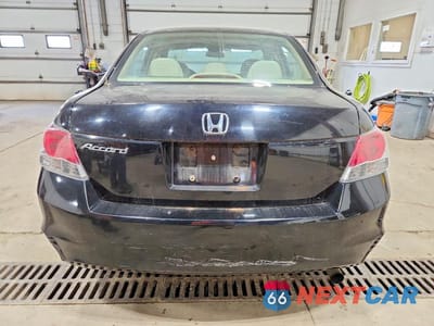 Zdjęcie 6 z 12 samochodu: 2008 HONDA ACCORD LX VIN:1HGCP26398A045127 - miniatura