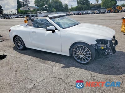 Czwarte zdjęcie samochodu z boku: 2023 MERCEDES-BENZ E 450 VIN:W1K1K5JB3PF205675 - miniatura