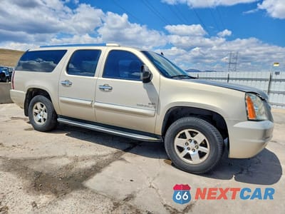 Czwarte zdjęcie samochodu z boku: 2007 GMC YUKON XL DENALI VIN:1GKFK66877J172054 - miniatura