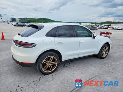 Trzecie zdjęcie samochodu z tyłu: 2019 PORSCHE MACAN VIN:WP1AA2A52KLB04819 - miniatura
