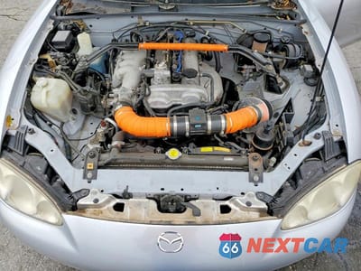Zdjęcie 11 z 12 samochodu: 2002 MAZDA MX-5 MIATA BASE VIN:JM1NB353320229389 - miniatura