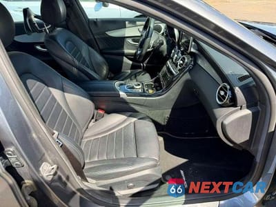 Zdjęcie 9 z 10 samochodu: 2018 MERCEDES-BENZ C 43 4MATIC AMG VIN:55SWF6EB0JU242794 - miniatura