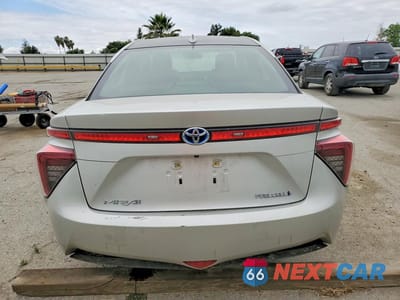 Zdjęcie 6 z 12 samochodu: 2017 TOYOTA MIRAI BASE VIN:JTDBVRBDXHA001225 - miniatura