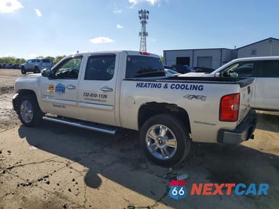 Drugie zdjęcie samochodu z przodu: 2013 CHEVROLET SILVERADO K1500 LT VIN:3GCPKSE7XDG238028 - miniatura