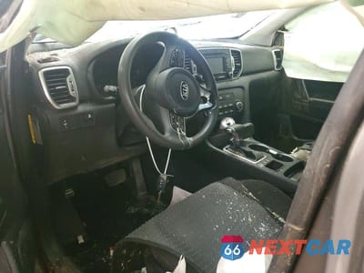 Zdjęcie 8 z 12 samochodu: 2018 KIA SPORTAGE LX VIN:KNDPMCAC2J7448505 - miniatura