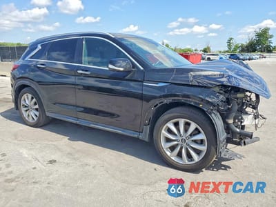 Czwarte zdjęcie samochodu z boku: 2019 INFINITI QX50 ESSENTIAL VIN:3PCAJ5M31KF108800 - miniatura