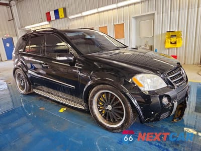 Czwarte zdjęcie samochodu z boku: 2007 MERCEDES-BENZ ML 63 AMG VIN:4JGBB77E17A199878 - miniatura