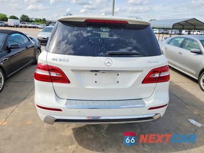 Zdjęcie 6 z 13 samochodu: 2013 MERCEDES-BENZ ML 550 4MATIC VIN:4JGDA7DB4DA100925 - miniatura