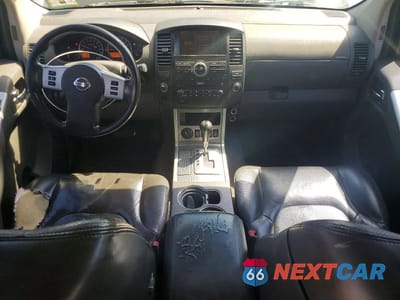 Zdjęcie 8 z 14 samochodu: 2011 NISSAN PATHFINDER S VIN:5N1AR1NB7BC613854 - miniatura