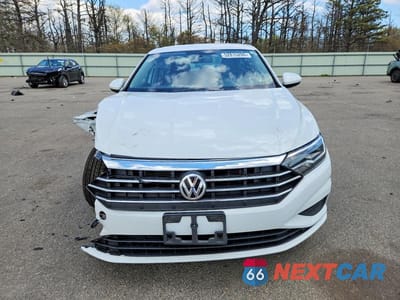 Piąte zdjęcie samochodu w środku: 2021 VOLKSWAGEN JETTA S VIN:3VWC57BU1MM086958 - miniatura