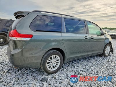 Trzecie zdjęcie samochodu z tyłu: 2014 TOYOTA SIENNA XLE 8-PASSENGER VIN:5TDYK3DC4ES524078 - miniatura