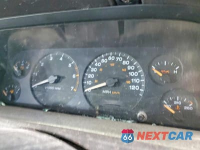 Zdjęcie 9 z 12 samochodu: 2001 JEEP GRAND CHEROKEE LAREDO VIN:1J4GW48S51C731382 - miniatura