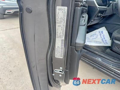 Zdjęcie 10 z 10 samochodu: 2023 JEEP GRAND CHEROKEE LAREDO VIN:1C4RJHAG3P8710990 - miniatura