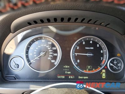 Zdjęcie 9 z 12 samochodu: 2013 BMW 535 XI VIN:WBAFU7C56DDU74397 - miniatura