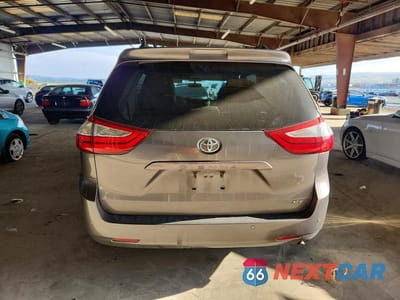 Zdjęcie 6 z 13 samochodu: 2017 TOYOTA SIENNA XLE PREMIUM 8-PASSENGER VIN:5TDYZ3DC6HS876403 - miniatura