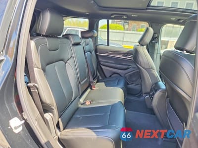 Zdjęcie 11 z 13 samochodu: 2025 JEEP GRAND CHEROKEE LIMITED VIN:1C4RJHBG9SC360107 - miniatura