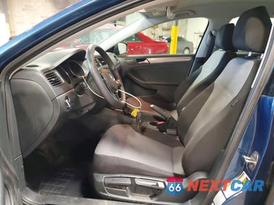 Zdjęcie 7 z 12 samochodu: 2017 VOLKSWAGEN JETTA S VIN:3VW2B7AJXHM328230 - miniatura