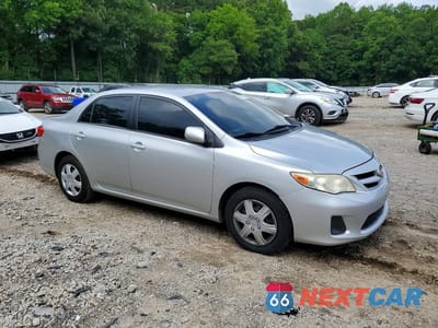 Czwarte zdjęcie samochodu z boku: 2011 TOYOTA COROLLA LE VIN:JTDBU4EE4B9139488 - miniatura
