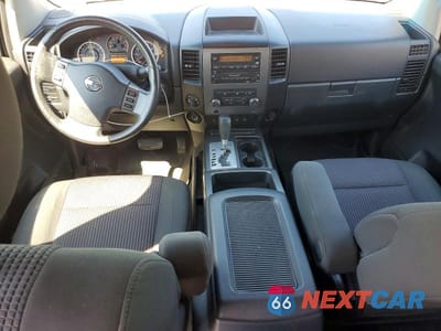 Zdjęcie 8 z 12 samochodu: 2011 NISSAN TITAN SV VIN:1N6AA0EC5BN325282 - miniatura